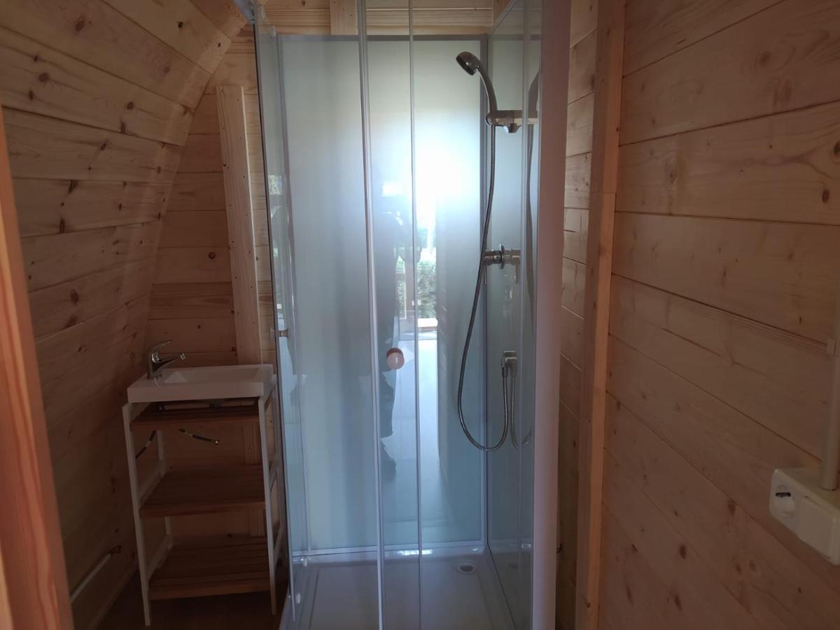 Bungalow 3 Personas - Camping Playa De Tapia Tapia De Casariego Εξωτερικό φωτογραφία
